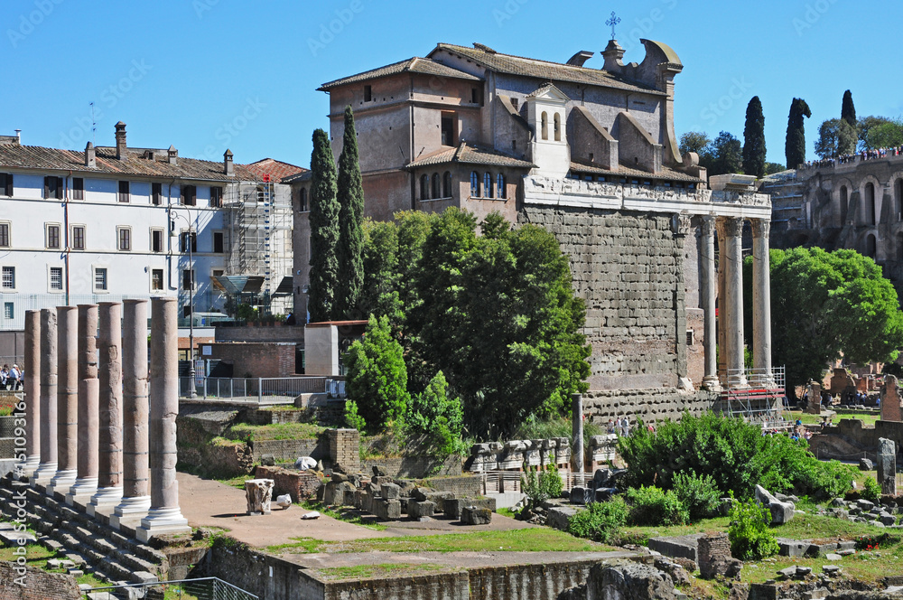 Roma, i Fori Imperiali - la Basilica Santi Cosma e Damiano