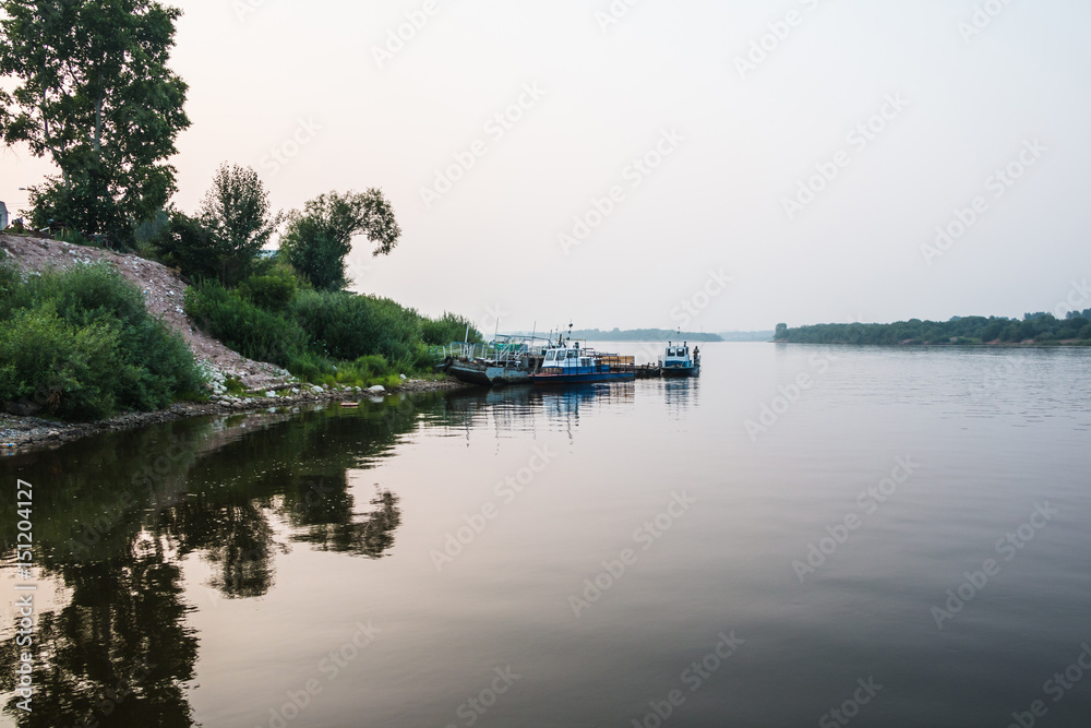 Obraz premium River shore and the water in the river