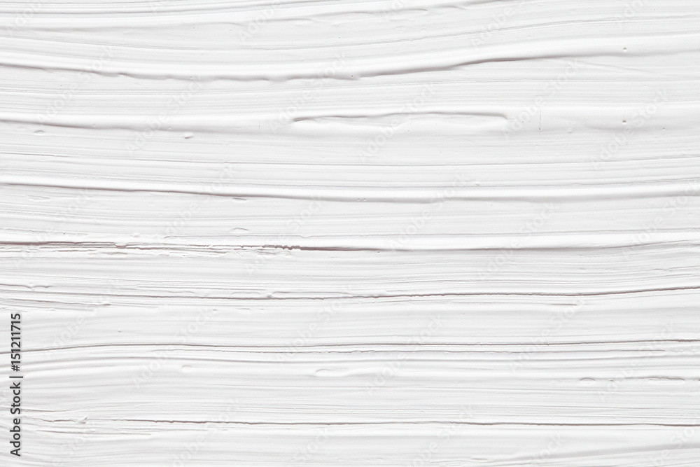 The texture of the paint is white. Strips of thin are drawn in length.