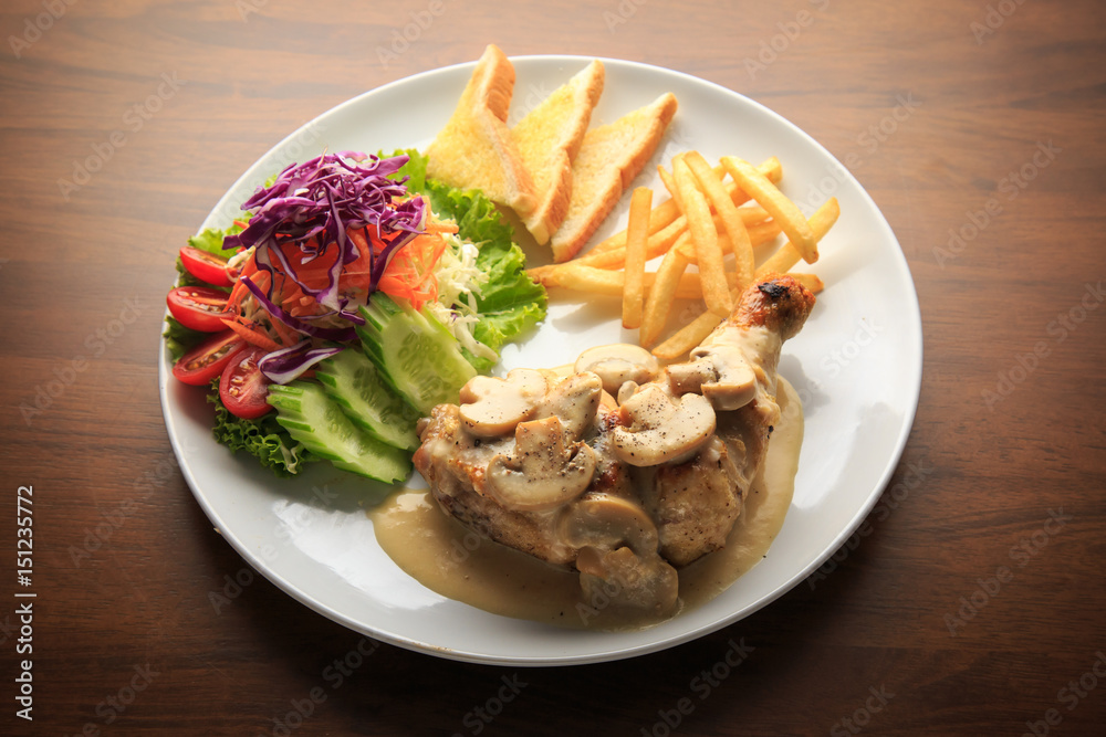 Chicken Steak with Mushroom Sauce Chicken Steak with Mushroom Sauce