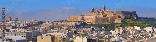 Die Stadt Victoria auf der Insel Gozo / Malta (Panorama)