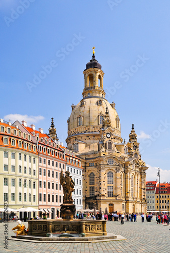 Friedensbrunnen vor der Frauenkirche Dresden, Sachsen, Deutschland, Europa