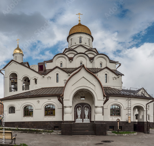 Moscow. May 10, 2017. Angels on the doors of the temple of the holy Prince Alexander Nevsky at MGIMO.