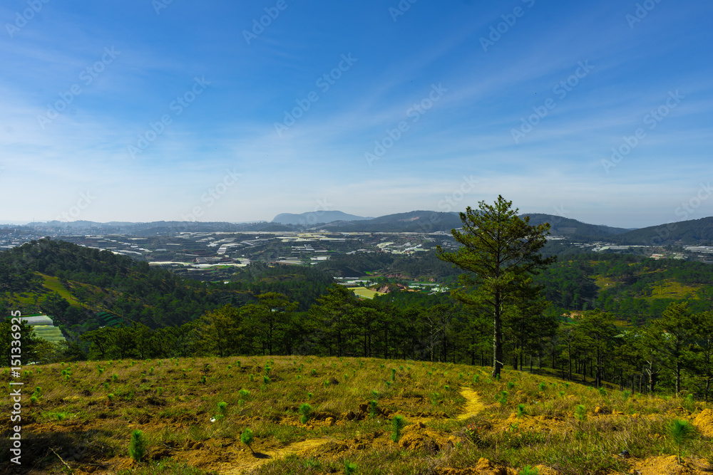 Naklejka premium hill overlook in vietnam