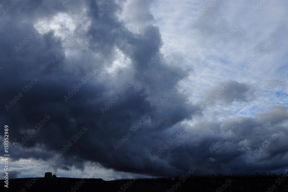 Ciel orageux dans l'Aude, Occitanie dans le sud de la France