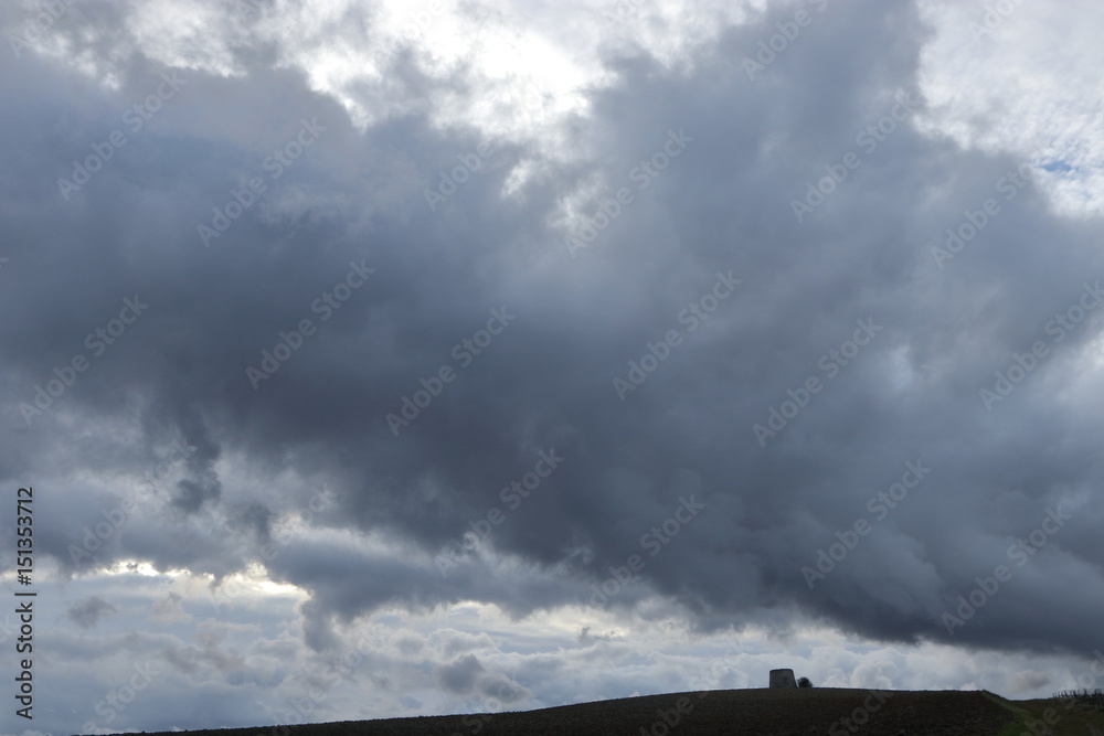 Ciel orageux dans l'Aude, Occitanie dans le sud de la France Ciel orageux dans l'Aude, Occitanie dans le sud de la France