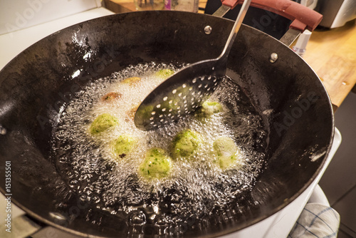 Frying Falafela