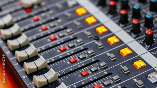 sound mixer