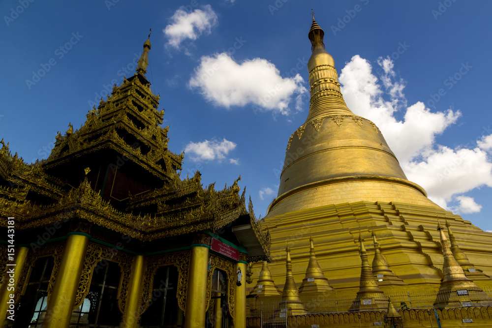 Fototapeta premium Shwemawdaw pagoda, Bago, Myanmar