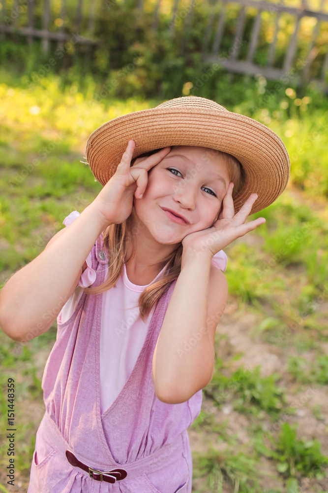 The girl in the hat 