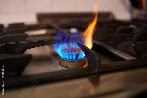 Slika na platnu burning gas stove flame