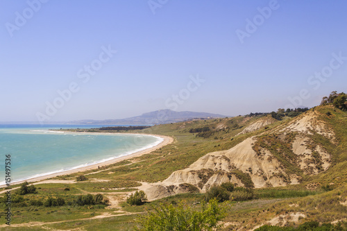 Strand mit Strandgut