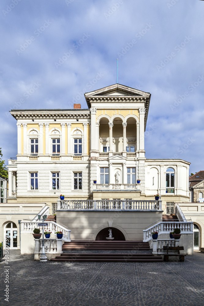 villa in the old center of Bonn