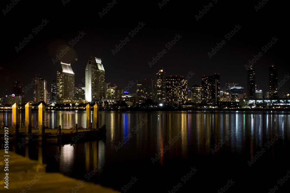 Naklejka premium San Diego Skyline at Night from Coronado, California