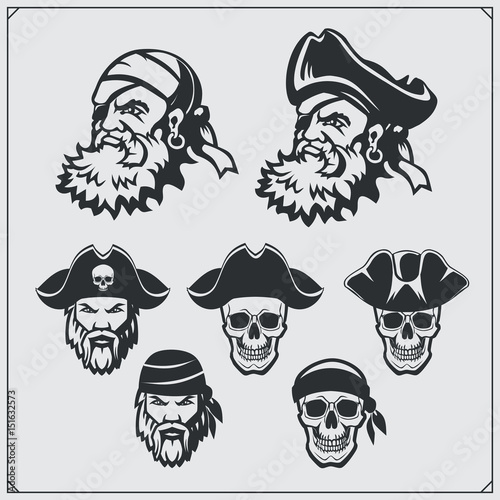 Set of portraits of ancient seafarers and sculls.