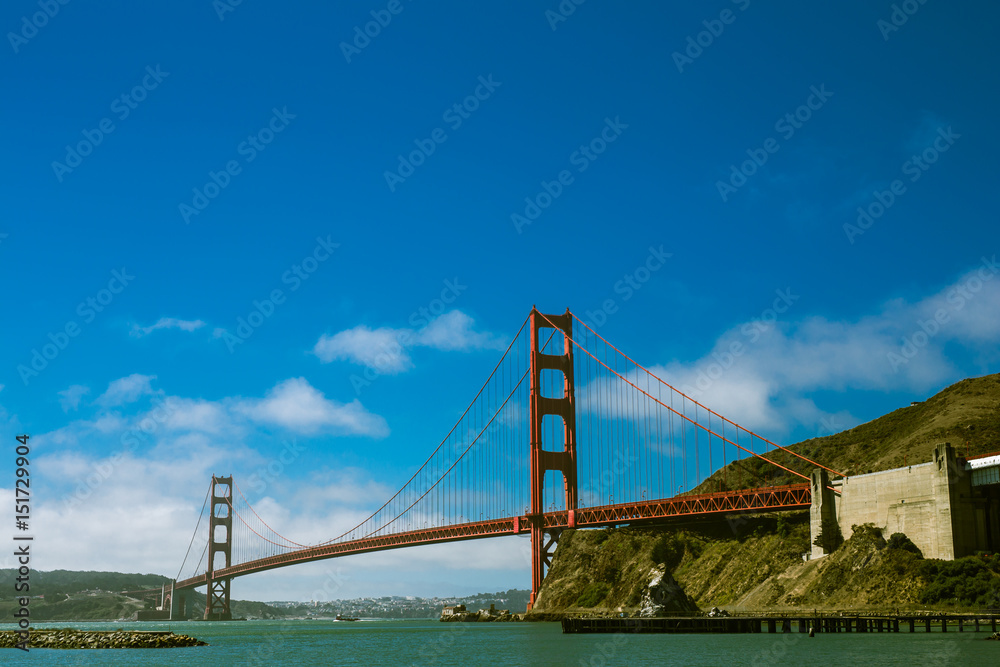 Obraz premium Golden Gate Bridge the iconic landmark of San Francisco