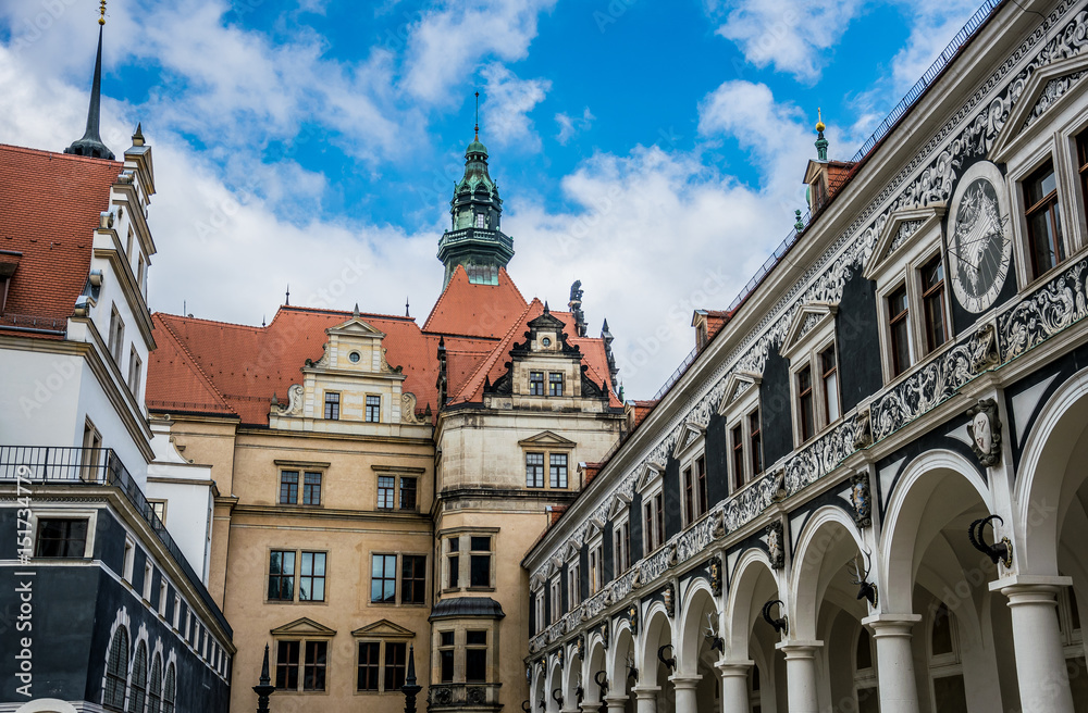 Монументальная архитектура старинного Дрездена