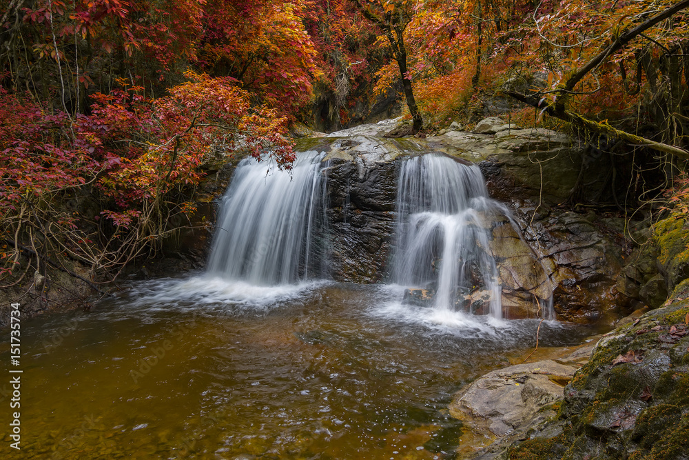 Huay saai leung waterfall in rain forest at Doi Inthanon National park in Chiang Mai ,Thailand
Huay saai leung waterfall in rain forest at Doi Inthanon National park in Chiang Mai ,Thailand