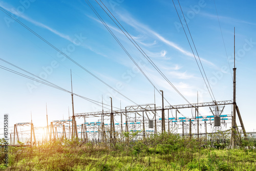 High voltage power substation