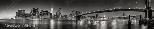 Plakat Panoramiczny czarno-biały widok drapaczy chmur w New York City