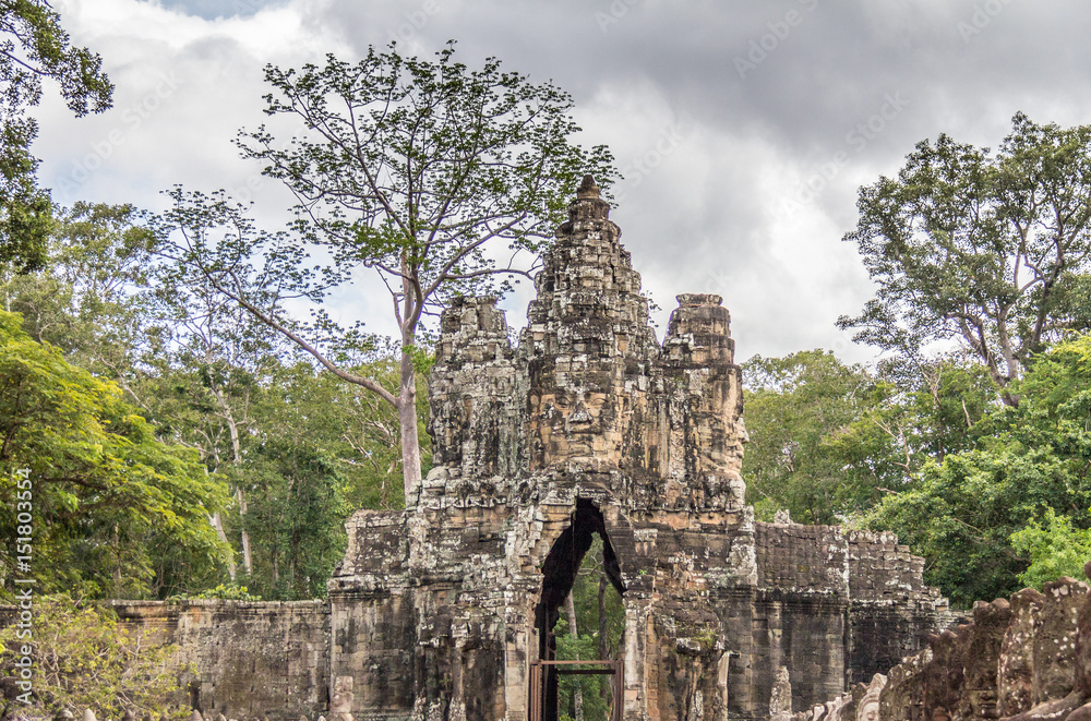 The Gate of Angkor thom