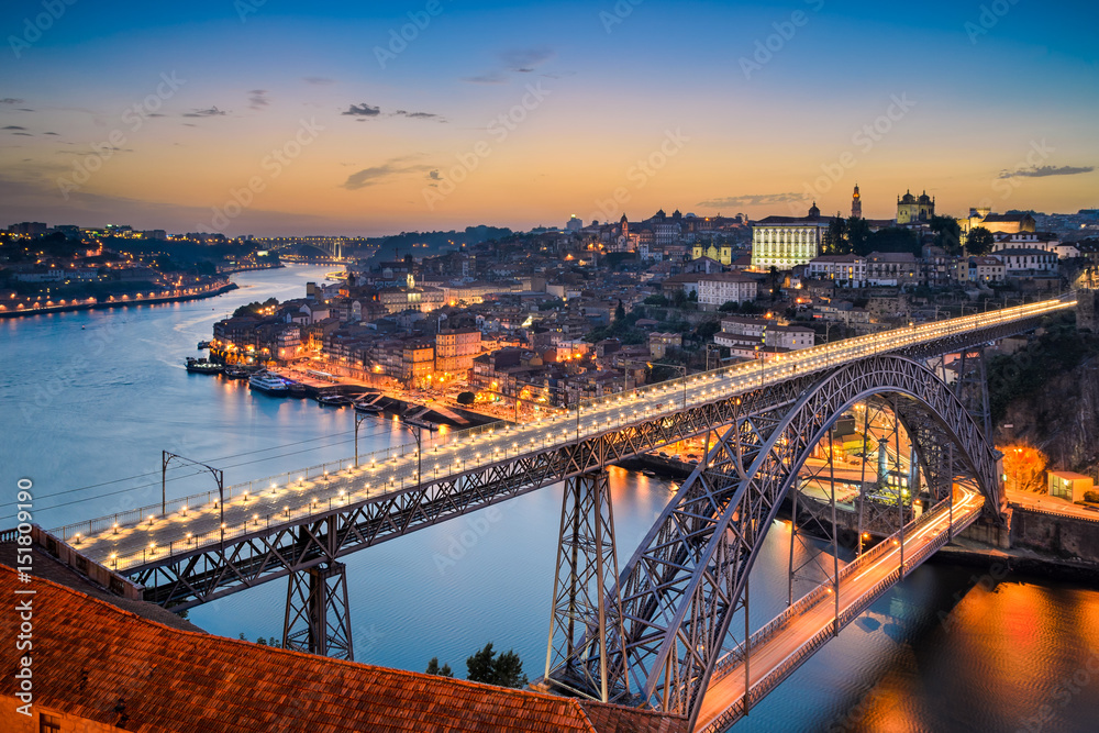 Skyline of Porto, Portugal - obrazy, fototapety, plakaty 