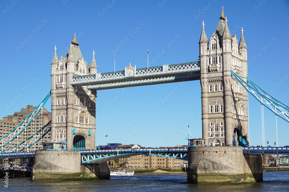 Fototapeta premium Tower Bridge in London, UK