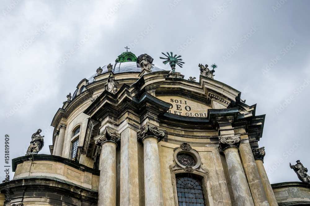 Древний готический Доминиканский Собор. Город Львов, Украина
