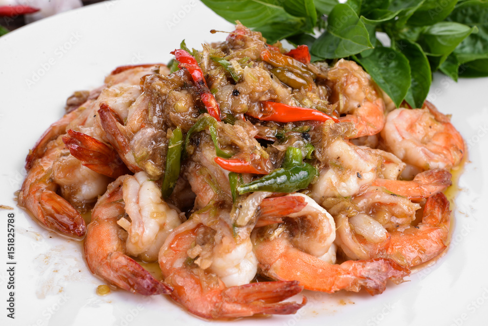 Stir fried shrimp with chili and salt