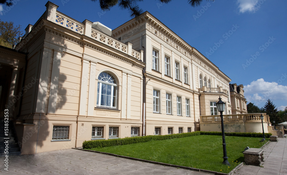 Pałac klasycystyczny (1849), Pałac Nowy, niem. Neues Schloss, Ostromecko, Polska 