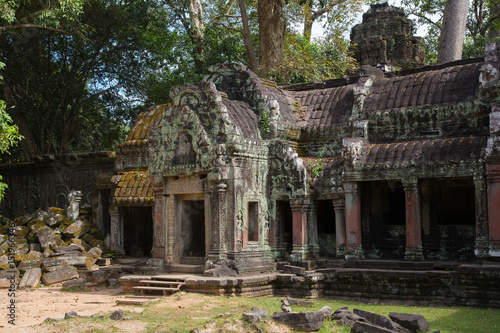 Old temple at Angkor Wat, Cambodia © jptinoco