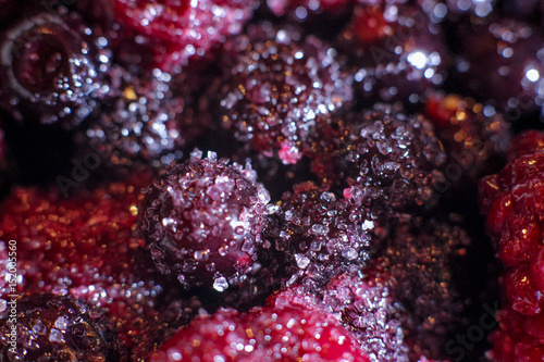 blueberries and raspberries with sugar, blueberries in sugar
