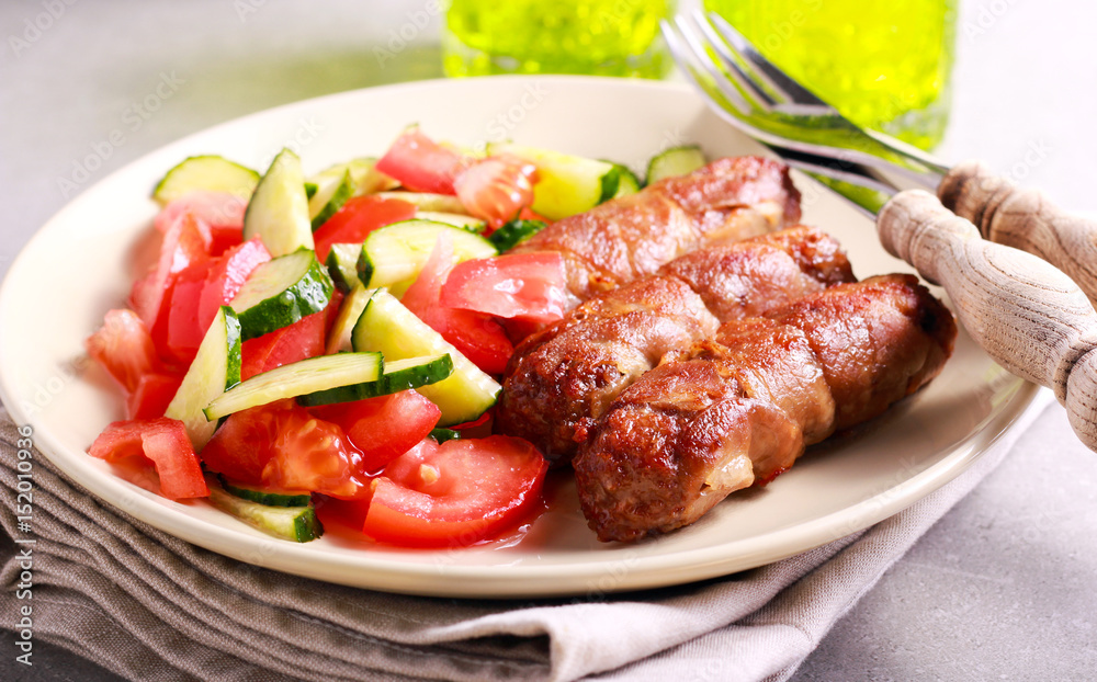 Roasted beef sausages and salad Roasted beef sausages and salad
