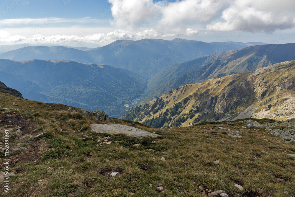 Naklejka premium Amazing landscape of Green hills of Rila Mountain, Bulgaria