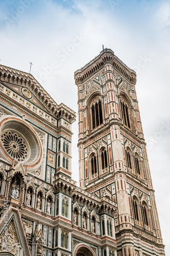 La cath  drale Santa Maria del Fiore et le campanile di Giotto    Florence 