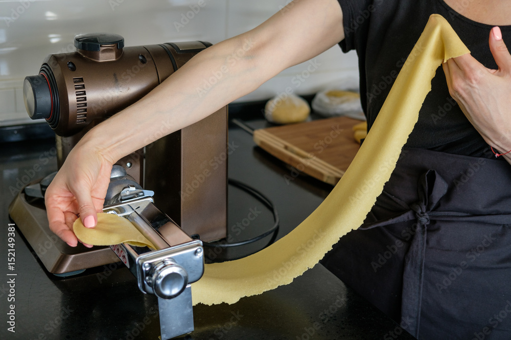 Preparation of homemade pasta Preparation of homemade pasta