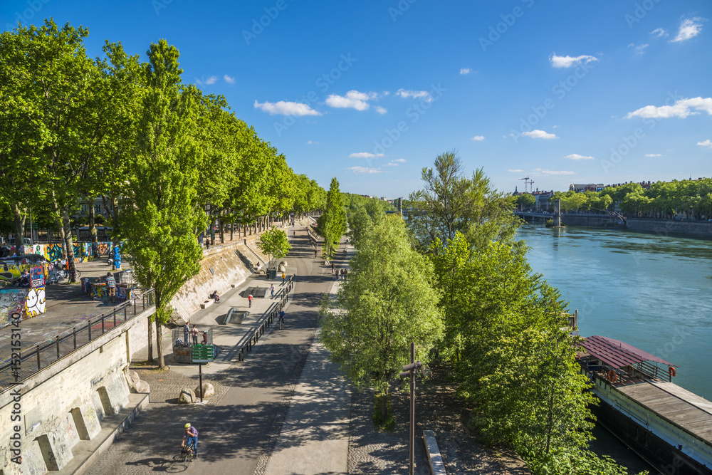 Lyon/les quais du Rhône