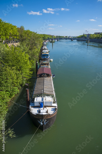 Lyon/bateaux amarrés