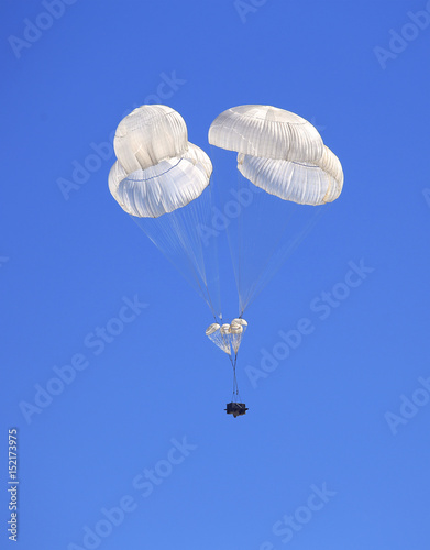 Descent by parachute