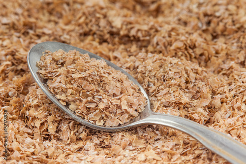 Wheat bran (Triticum aestivum)
