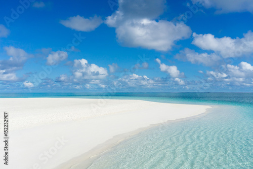 Fototapeta Naklejka Na Ścianę i Meble -  beautiful tropical beach