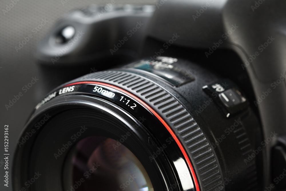 digital SLR camera digital SLR camera