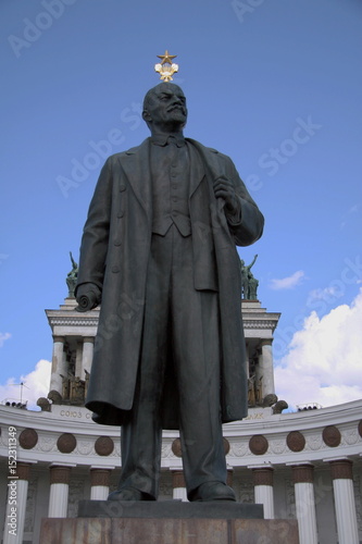 monument to Lenin