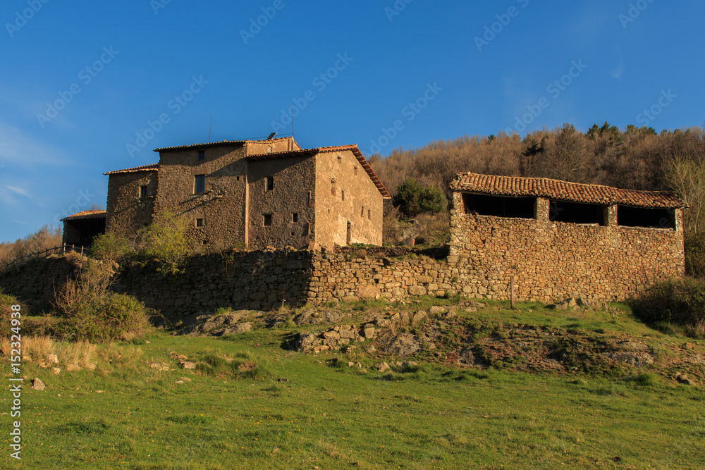 La Palomera: a farmhouse in the middle of the forest La Palomera: a farmhouse in the middle of the forest