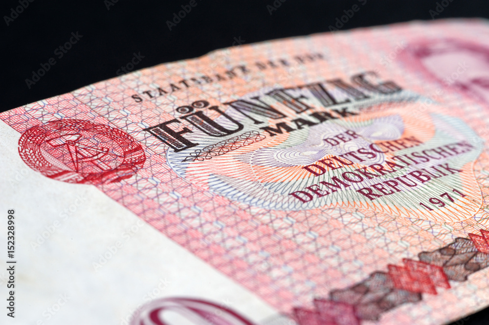 Fototapeta premium Details von 50 Mark Schein der DDR von 1971