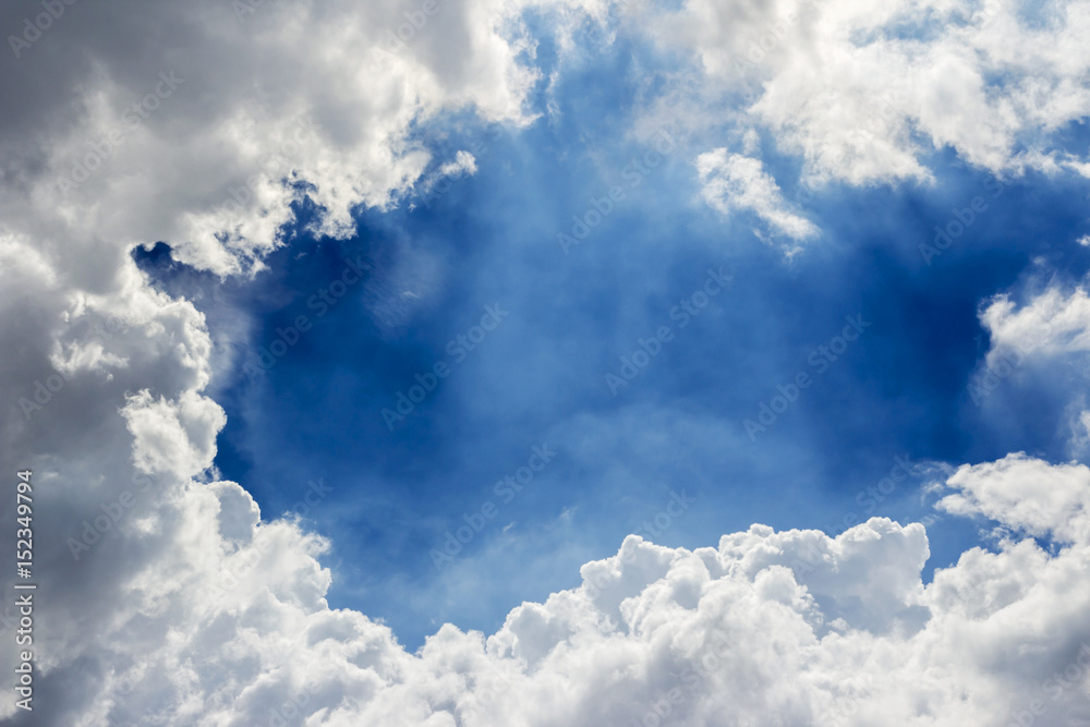 Obraz premium Blue sky and cloud with copy space