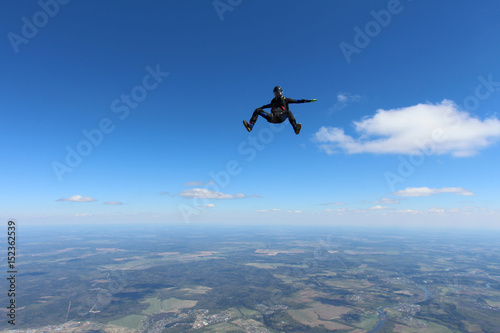 SKydiver in sit position