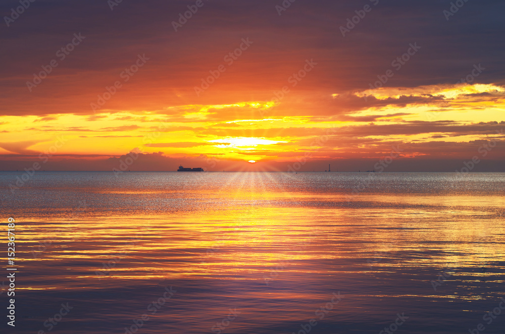 Fototapeta premium sunset at the sea on summer.