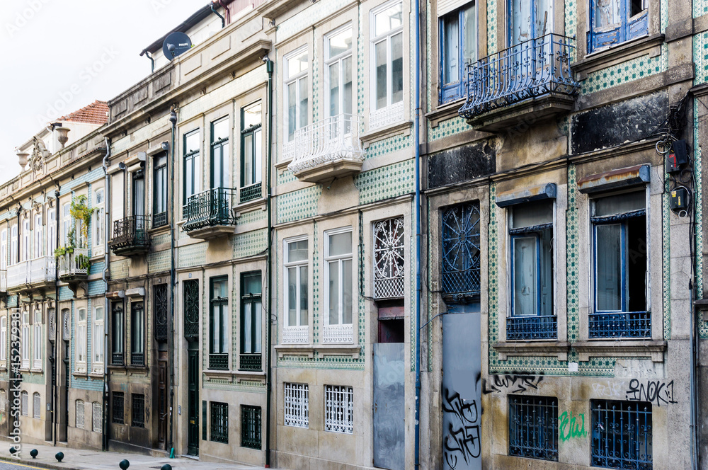 Obraz premium Street view of old town Porto, Portugal, Europe