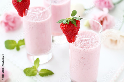 Delicious strawberry smoothie with fresh strawberry in a glass.Selective focus. いちごのスムージー
